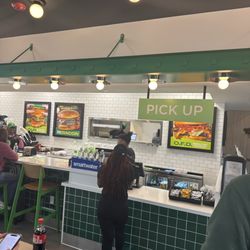Wahlburgers - At airport location