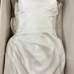 Kelly's Cleaners - "Helping your special garments look their best."