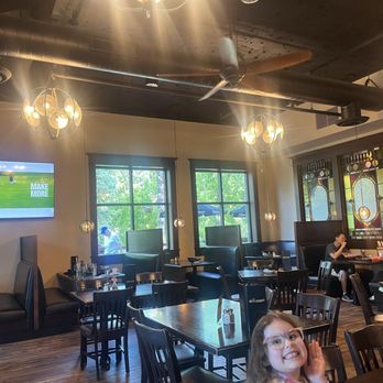 Gold Nugget Tavern & Grille - Dining area - New American Near Me - Minnetonka, Minnesota Gold Nugget Tavern & Grille - Dining area - New American Near Me - Minnetonka, Minnesota