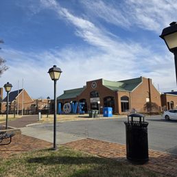 Exterior photo of Salem Public Library - Salem, Virginia Exterior photo of Salem Public Library - Salem, Virginia
