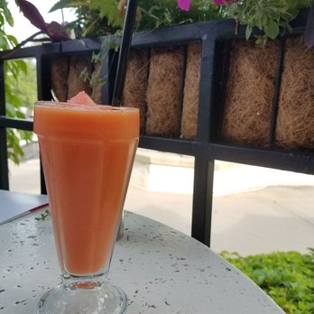 Good Earth - Smoothy - New American Near Me - Edina, Minnesota