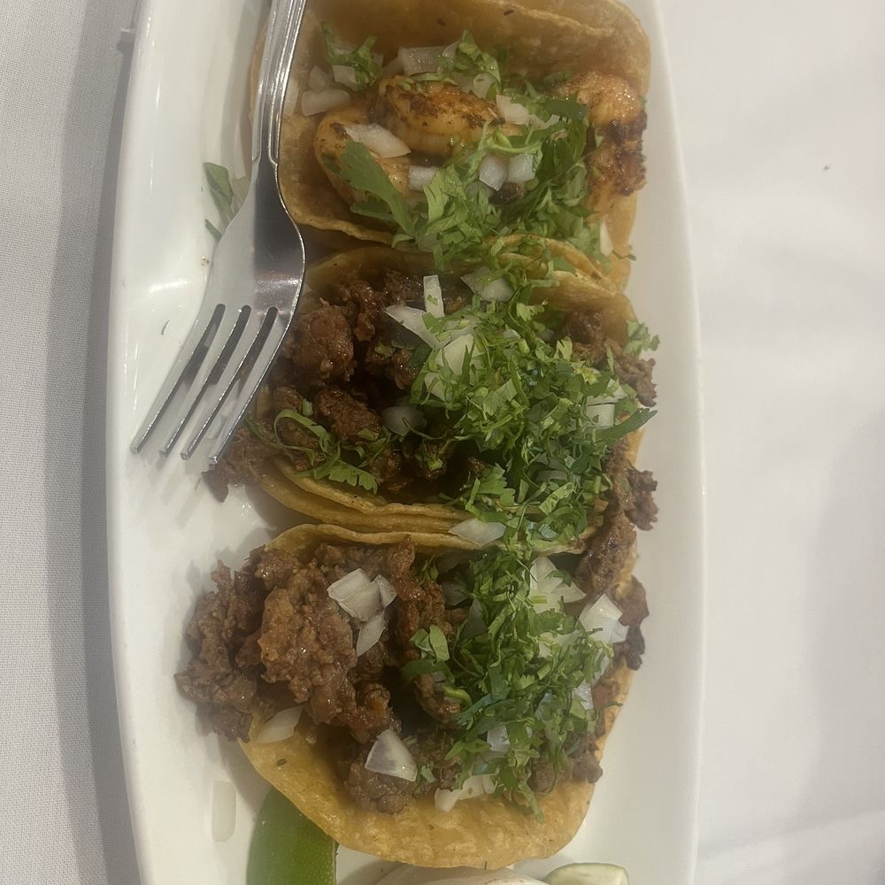 Cielo Mexican Grill - Mexican Near Me - Schaumburg, Illinois