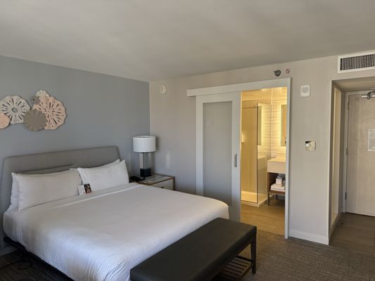 Waikiki Beach Marriott Resort & Spa by null