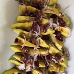 Avocado salad