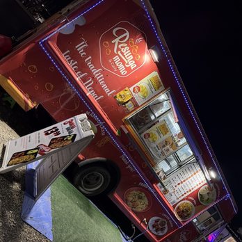 Resunga Momo & Curry - At 209 eats - Food Trucks Near Me - Tracy, California