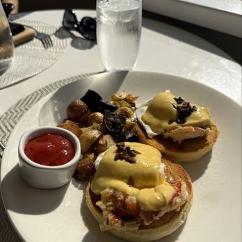 The Penthouse - Lobster & Black Truffle Penthouse Benedict - New American Near Me - Santa Monica, California The Penthouse - Lobster & Black Truffle Penthouse Benedict - New American Near Me - Santa Monica, California