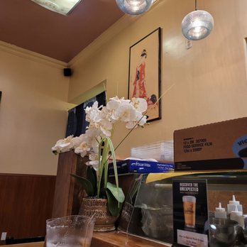 Hayatobi Sushi - Sushi Bars Near Me - San Gabriel, California