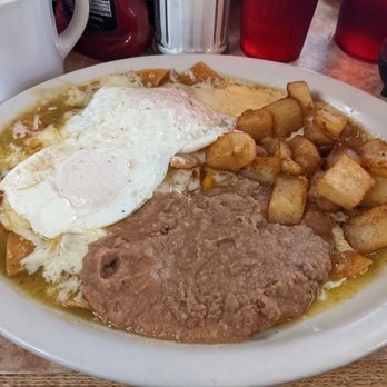 El Jalisiense Restaurant - Chilaquilles with green sauce - Mexican Near Me - Alice, Texas