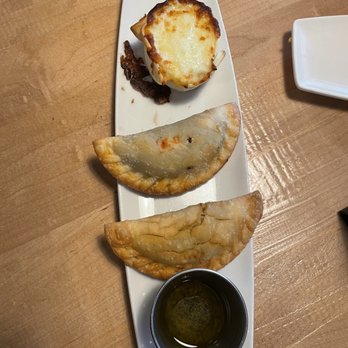 Los Olivos Bistro - Empanadas de Chicken Empanadas de Beef Canastitas de Humita - Empanadas Near Me - Boca Raton, Florida