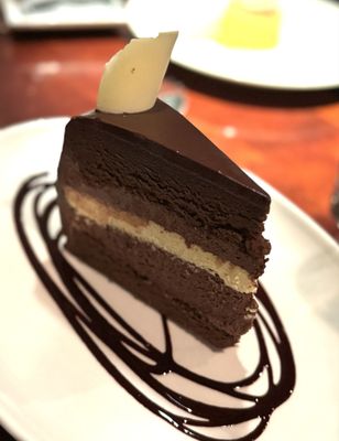 Ella's Food & Drink by null