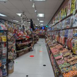 Rocket Fizz - Inside