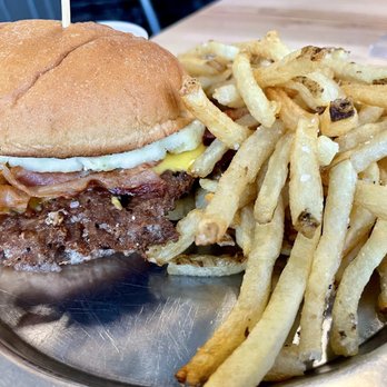 Burgh'ers Brewing - Polamalu Burger - Burgers Near Me - Pittsburgh, Pennsylvania