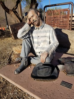 The Jail Tree by null