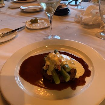 Carlo & Johnny - Steakhouses Near Me - Cincinnati, Ohio