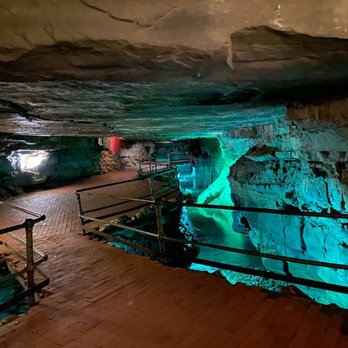 Howe Caverns - Tours Near Me - Howes Cave, New York