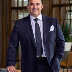 DG Realty Group-Signature Sotheby's International Realty