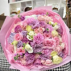 Love Flowers Wheeling  - Spring Mix