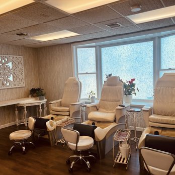Victorian Day Spa - Relaxing spa chair for Pedicures. - Skin Care Near Me - West Hartford, Connecticut Victorian Day Spa - Relaxing spa chair for Pedicures. - Skin Care Near Me - West Hartford, Connecticut