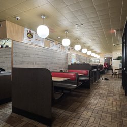 House of Teriyaki - Interior booth