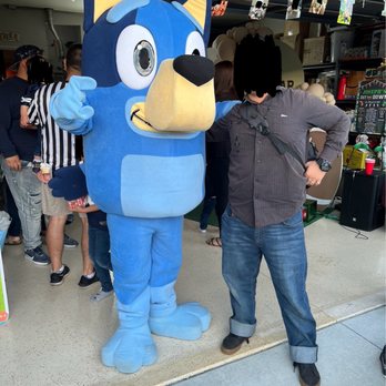 Character Adventures - Bluey and guest (face blocked for privacy) - Party Characters Near Me Character Adventures - Bluey and guest (face blocked for privacy) - Party Characters Near Me