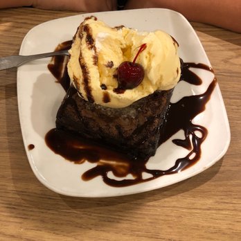 Bravos Mexican Grill - Brownie and ice cream - Mexican Near Me - Tulsa, Oklahoma