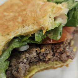 Basic Burger - Cheeseburger