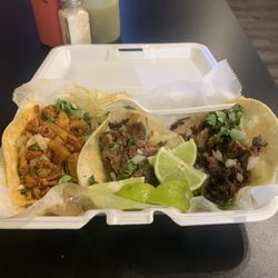El Michoacano - I bought three tacos. This is how much was left to take home!