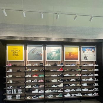 Tillys - Shoe Stores Near Me - Oxnard, California