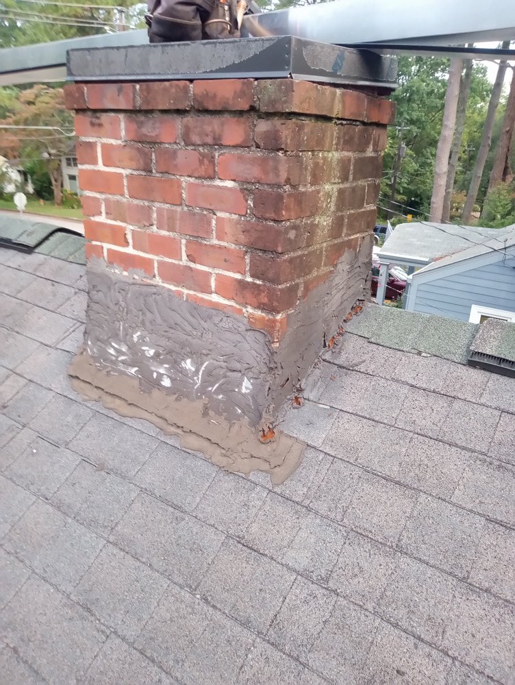 Slide of Gómez Roof Repairs And Gutter Cleaning