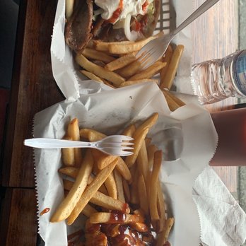 Fatzees - Gyro Sandwich & Chicken 4 Pieces Tenders - Cheesesteaks Near Me - Evanston, Illinois