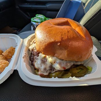 Blue’s Dog Bowl - Burger and tots!! - Food Trucks Near Me - Luray, Virginia Blue’s Dog Bowl - Burger and tots!! - Food Trucks Near Me - Luray, Virginia