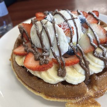 6 Avenue Caffe - Supreme Extreme Waffle - Acai Bowls Near Me - Los Angeles, California 6 Avenue Caffe - Supreme Extreme Waffle - Acai Bowls Near Me - Los Angeles, California