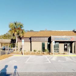 Bank of America Financial Center - Storefront