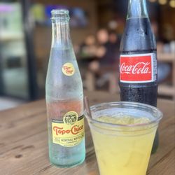 Shoals Smokehouse - Open air patio
