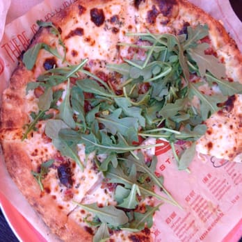 Blaze Pizza - White Top - Pizza Near Me - Irvine, California Blaze Pizza - White Top - Pizza Near Me - Irvine, California