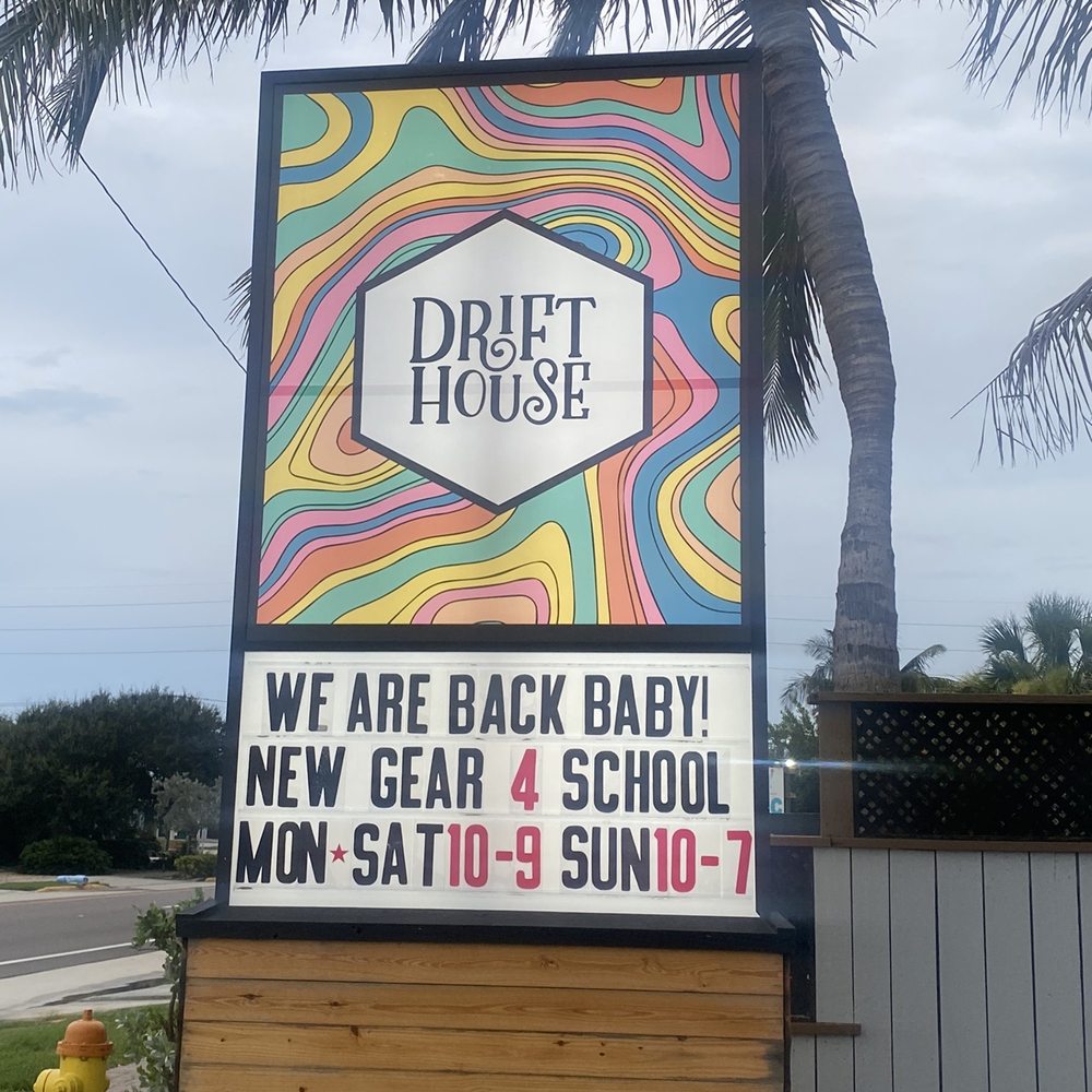 Drift House - Front sign - Men's Clothing Near Me - Cocoa Beach, Florida Drift House - Front sign - Men's Clothing Near Me - Cocoa Beach, Florida