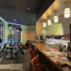 Makin Vegan Sushi & Izakaya - Inside