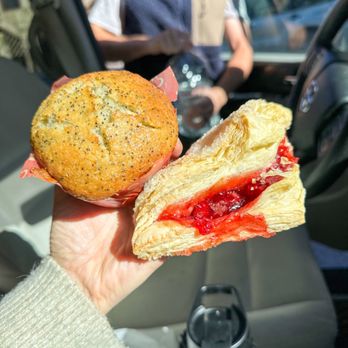 Bear Claw Bakery - Lemon poppyseed muffin & strudel - Coffee & Tea Near Me - Pine Mountain Club, California