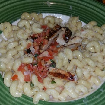 Applebee's Grill + Bar - The three cheese pasta...it wasn't even served hot, it was warm to say the least.. - American Near Me - Newark, New Jersey Applebee's Grill + Bar - The three cheese pasta...it wasn't even served hot, it was warm to say the least.. - American Near Me - Newark, New Jersey