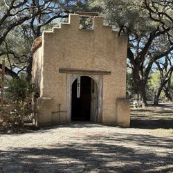 El Rodeo de Jalisco - Old Chapel that is beautiful and well preserved.