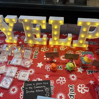 Bruxie - Chicken Shop Near Me - Davis, California