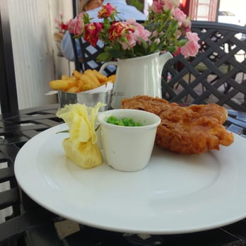 The Crown at Bray - Fish and Chips with Minty Peas - British Near Me - Maidenhead, WNM The Crown at Bray - Fish and Chips with Minty Peas - British Near Me - Maidenhead, WNM