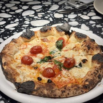 Pizza Studio Tamaki - Tamaki. - Pizza Near Me - New York, New York Pizza Studio Tamaki - Tamaki. - Pizza Near Me - New York, New York