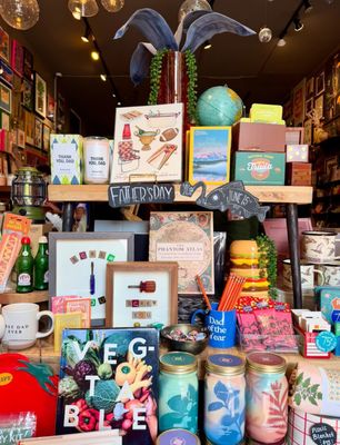 Foursided Card + Gift - On Clark in Lakeview by null