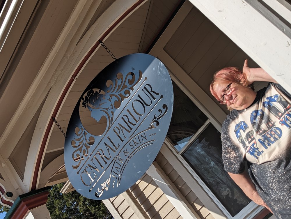 CENTRAL PARLOUR Request an Appointment 18 Photos 611 Central Ave SW, Le Mars, Iowa Hair