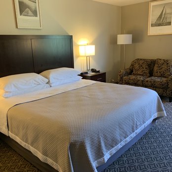 Hilltop Inn By Riversage - Comfortable king size bed - Hotels Near Me - Billings, Montana Hilltop Inn By Riversage - Comfortable king size bed - Hotels Near Me - Billings, Montana