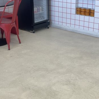 Banh Mi Mi - Front counter - Juice Bars & Smoothies Near Me - Sacramento, California
