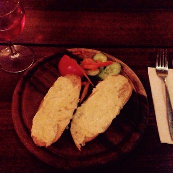 Roth Bar & Bistro - Mit Käse überbackene Baguettes - Pubs Near Me - Hamburg, HH Roth Bar & Bistro - Mit Käse überbackene Baguettes - Pubs Near Me - Hamburg, HH