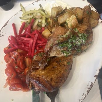 Meddys - Garlicky chicken - Mediterranean Near Me - Oklahoma City, Oklahoma Meddys - Garlicky chicken - Mediterranean Near Me - Oklahoma City, Oklahoma