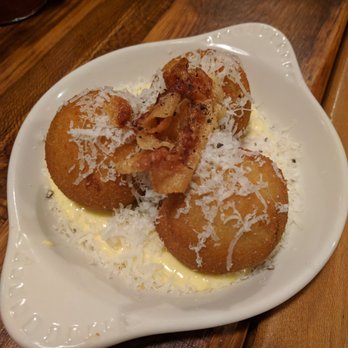 LUCA - ARANCINI ‘CARBONARA’ crispy risotto balls, cured pork jowl, pecorino, black pepper - Italian Near Me - Lancaster, Pennsylvania LUCA - ARANCINI ‘CARBONARA’ crispy risotto balls, cured pork jowl, pecorino, black pepper - Italian Near Me - Lancaster, Pennsylvania